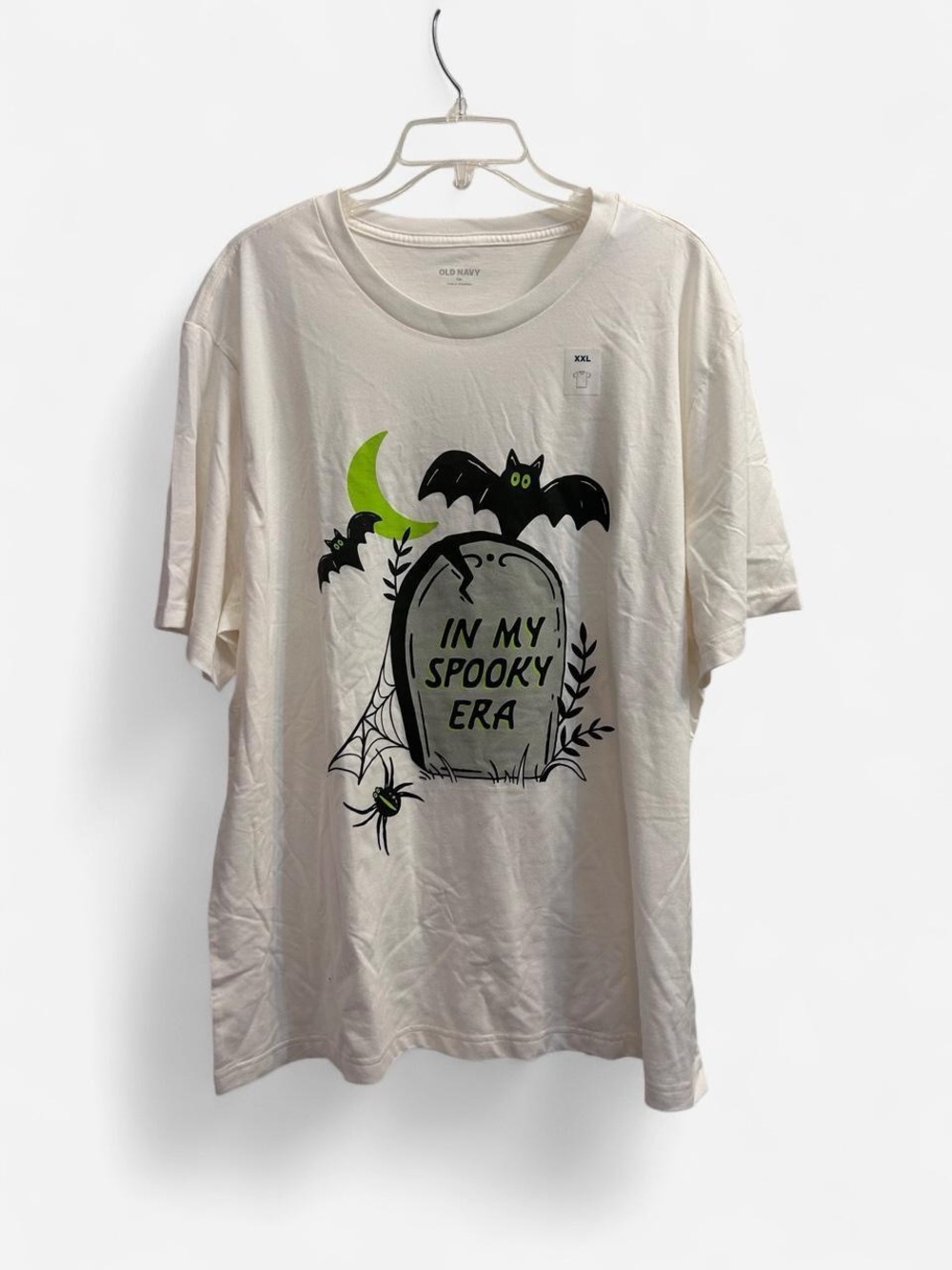 *NWT* Super soft off white “In My Spooky Era” t-shirt